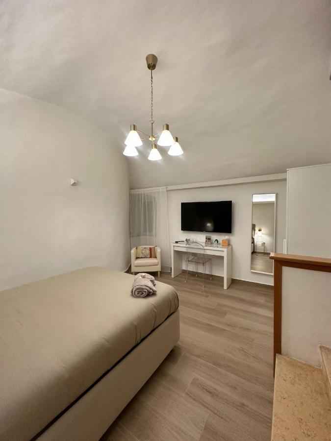 Paura Suite Apartment Наполи Екстериор снимка