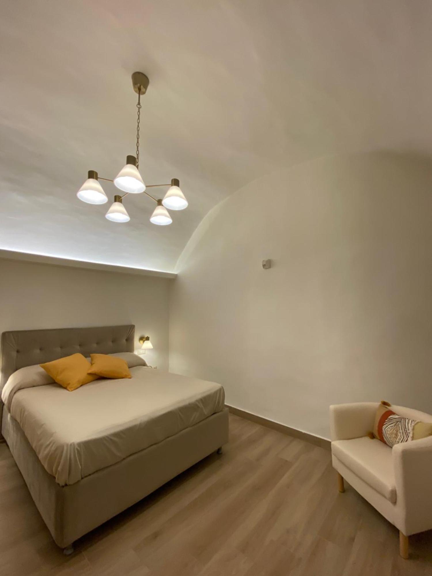 Paura Suite Apartment Наполи Екстериор снимка