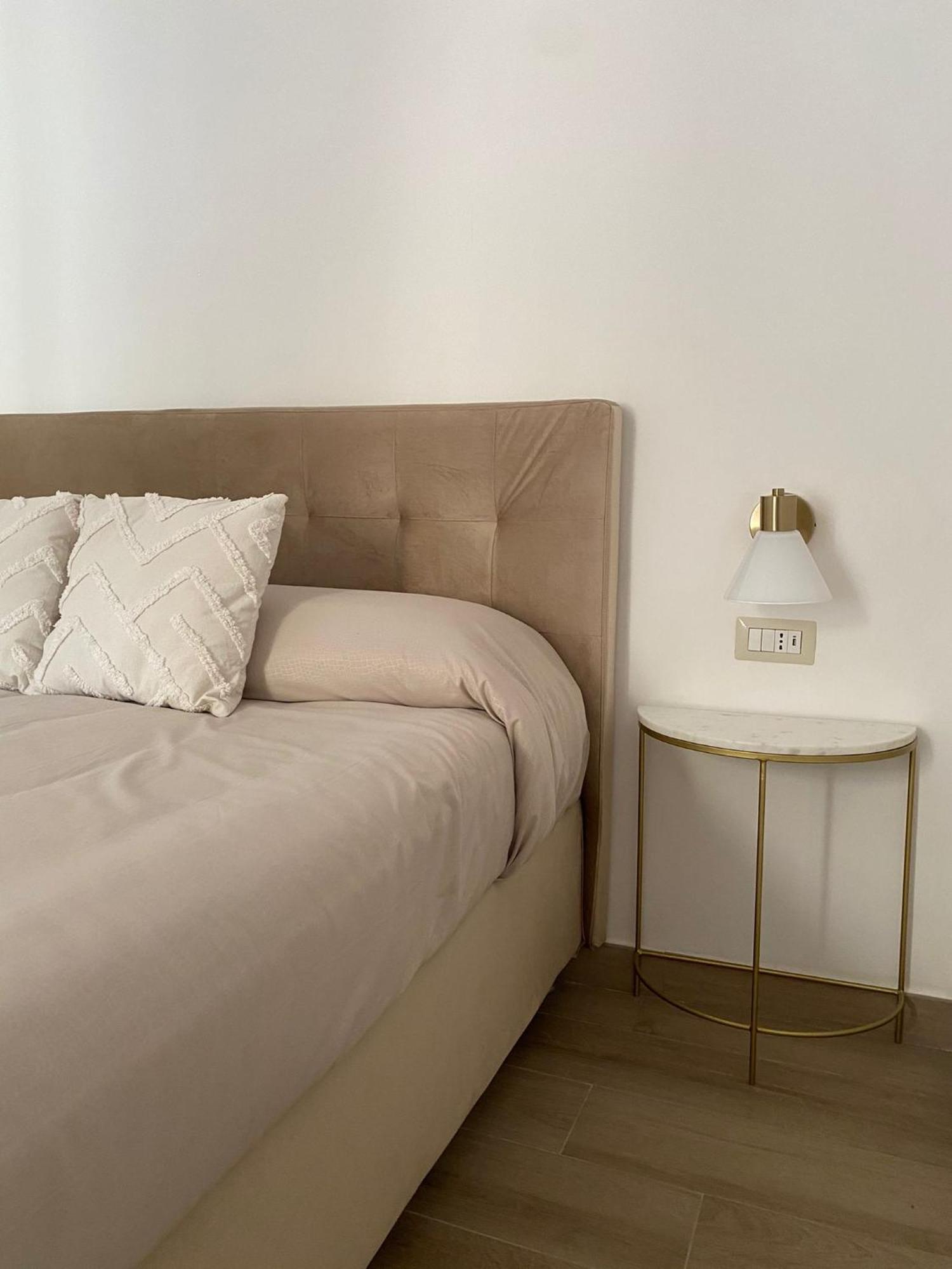 Paura Suite Apartment Наполи Екстериор снимка